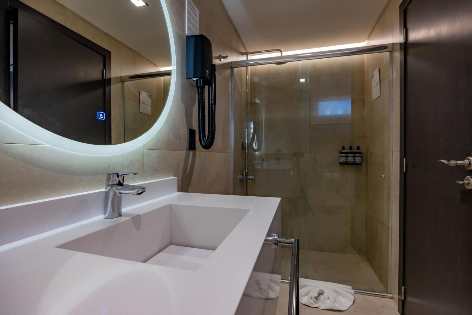 New Seaboard Hotel